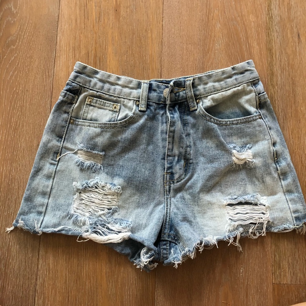 Nasty Gal denim shorts💙🤍💙